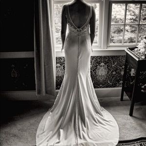 Custom Jasmine Wedding Dress 💍